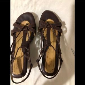 Born brown sandals